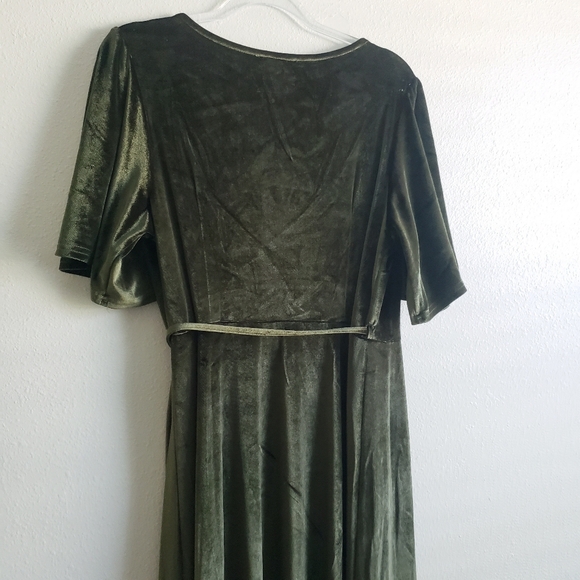 Baltic Born Emerald Green Velvet Wrap Maxi Dress - Picture 8 of 9